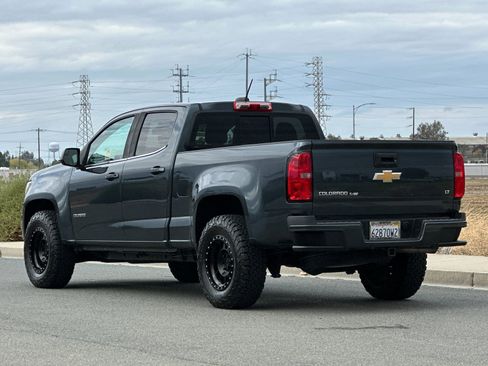 Used 2020 Chevrolet Colorado LT w/ LT Convenience Package image 6