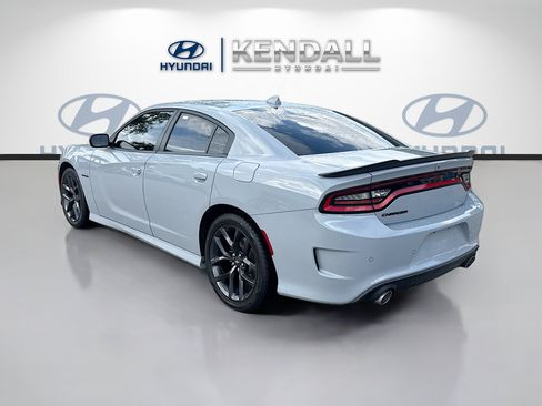 Used 2022 Dodge Charger R/T w/ Blacktop Package RWD image 4