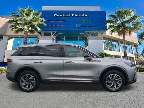 Used 2023 Lincoln Corsair FWD image 4