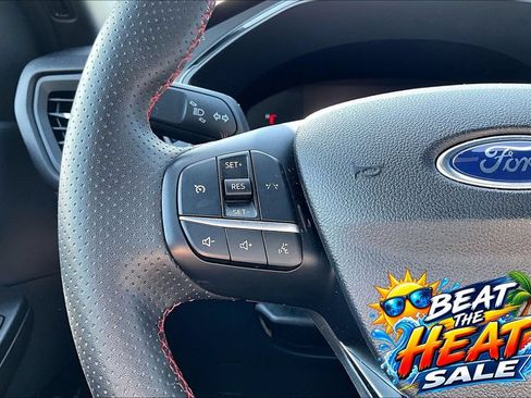 Used 2025 Ford Escape ST-Line FWD image 22