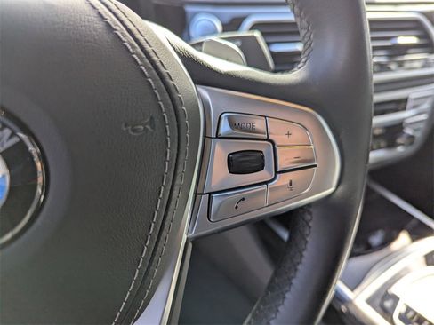 Used 2019 BMW 740i image 27