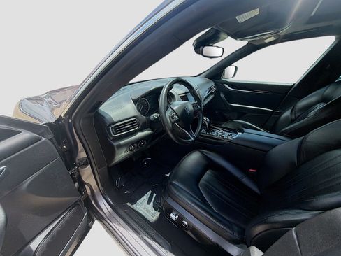 Used 2023 Maserati Levante GT AWD/4WD image 9