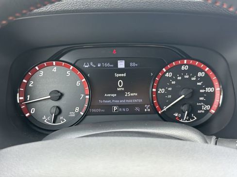 Certified 2024 Nissan Frontier PRO-4X w/ Technology Package AWD/4WD image 28