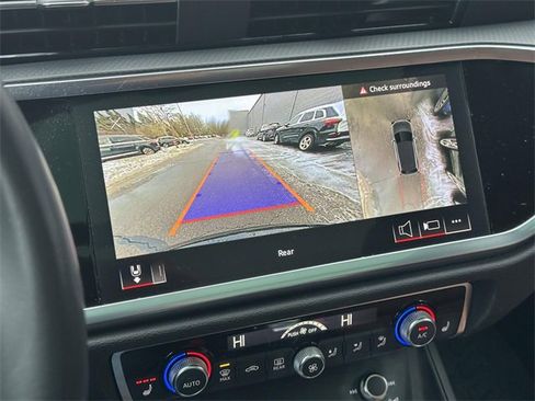 Used 2024 Audi Q3 2.0T Premium Plus image 30