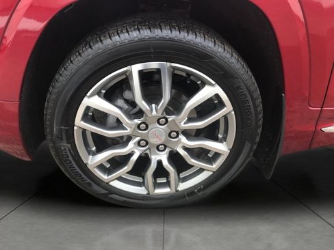 Certified 2023 GMC Terrain Denali image 4