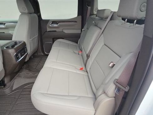 New 2026 GMC Sierra 1500 SLT w/ SLT Premium Package image 38