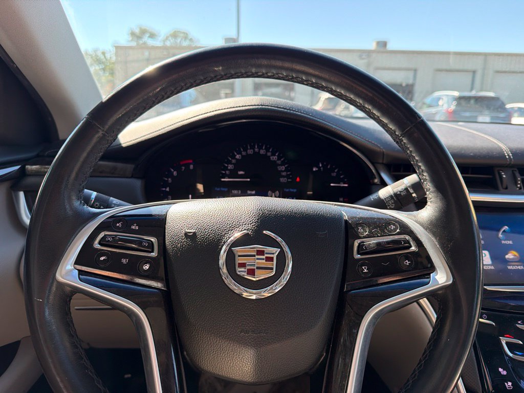 Used 2013 Cadillac XTS Luxury FWD image 15