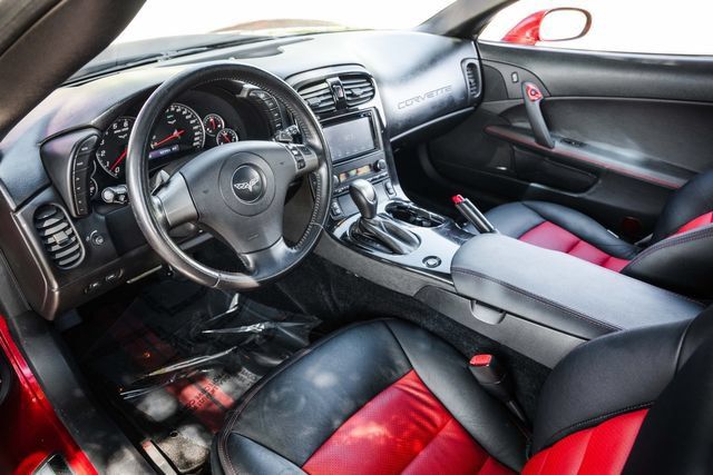 Used 2008 Chevrolet Corvette Coupe w/ Preferred Equipment Group RWD image 2