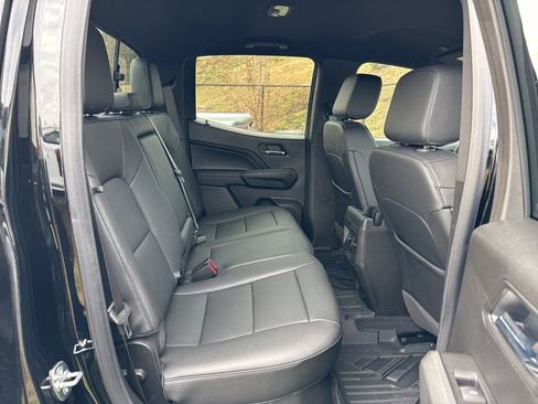 New 2025 GMC Canyon Elevation w/ Convenience Package image 28