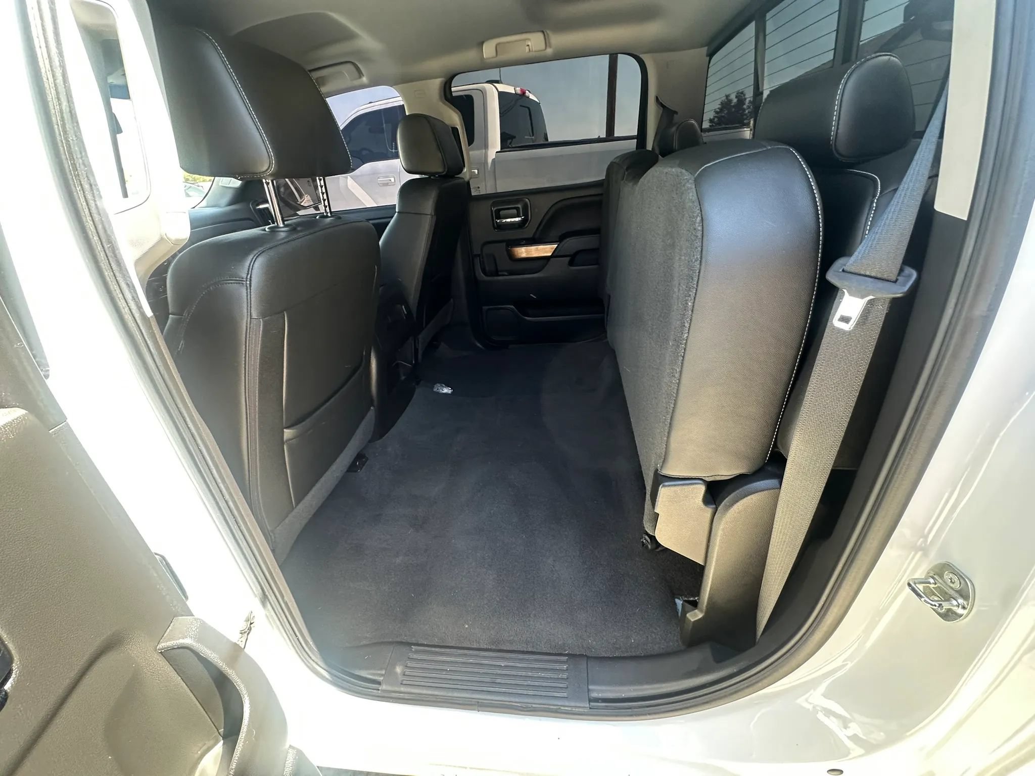 Used 2018 Chevrolet Silverado 1500 LTZ w/ LTZ Plus Package RWD image 43
