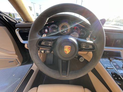Used 2023 Porsche Panamera GTS image 17
