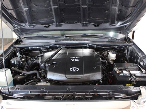 Used 2013 Toyota Tacoma 4x4 Double Cab w/ Limited Pkg image 14