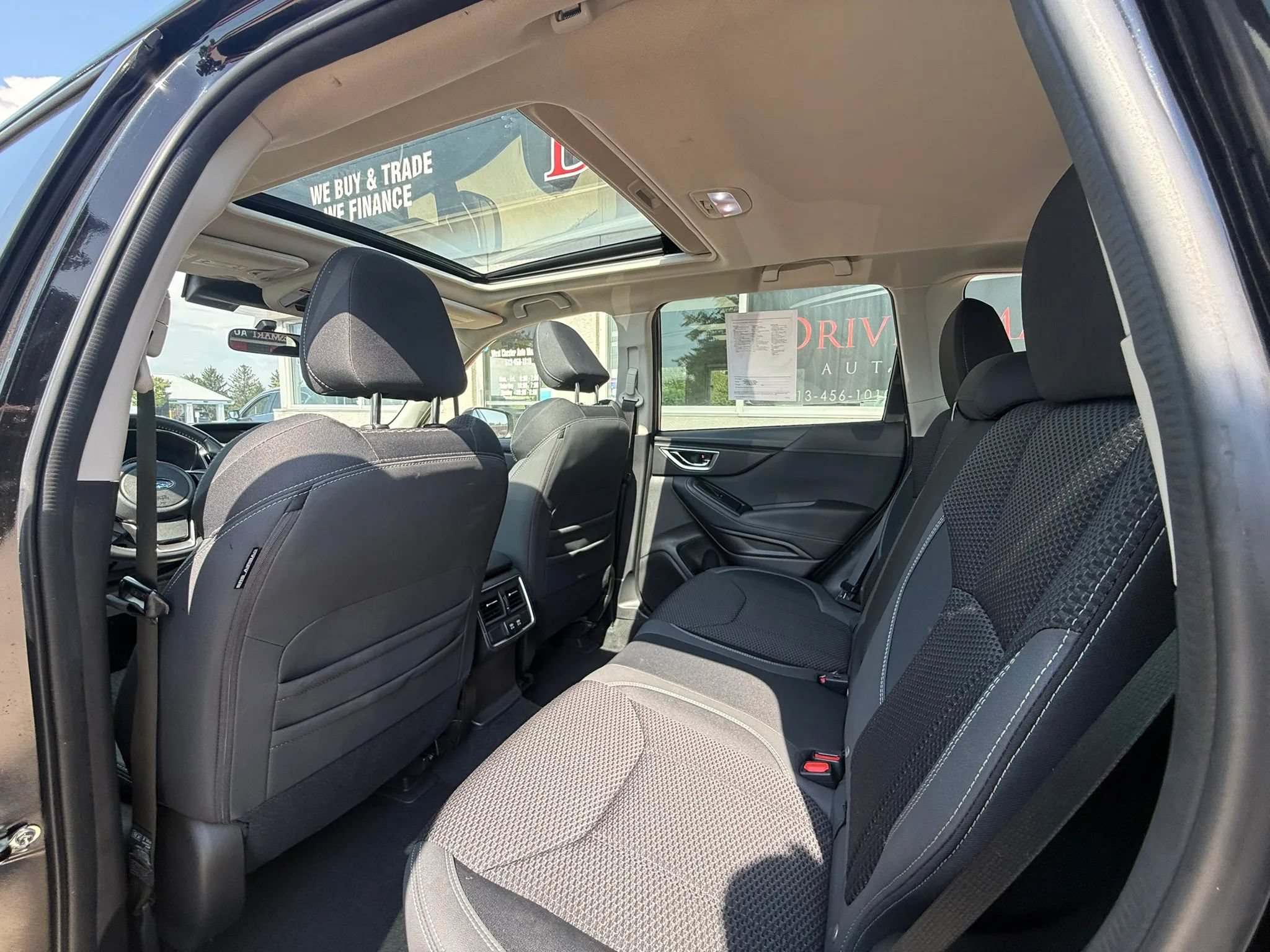 Used 2023 Subaru Forester Premium AWD/4WD image 11