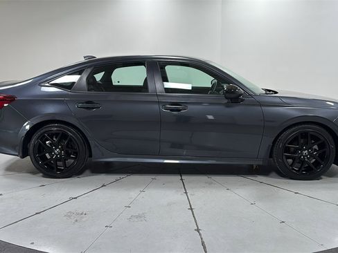 Used 2025 Honda Civic Sport image 6