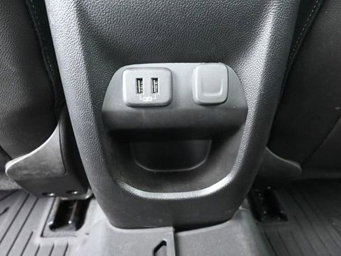 Used 2021 Chevrolet Colorado ZR2 w/ ZR2 Dusk Special Edition AWD/4WD image 32