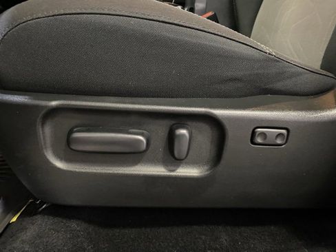 Certified 2023 Toyota Tacoma TRD Off-Road image 14