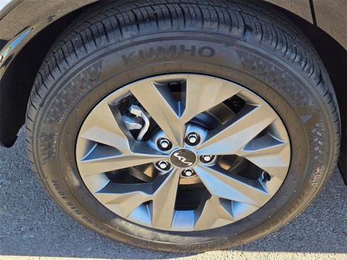 Used 2024 Kia Sportage SX image 9
