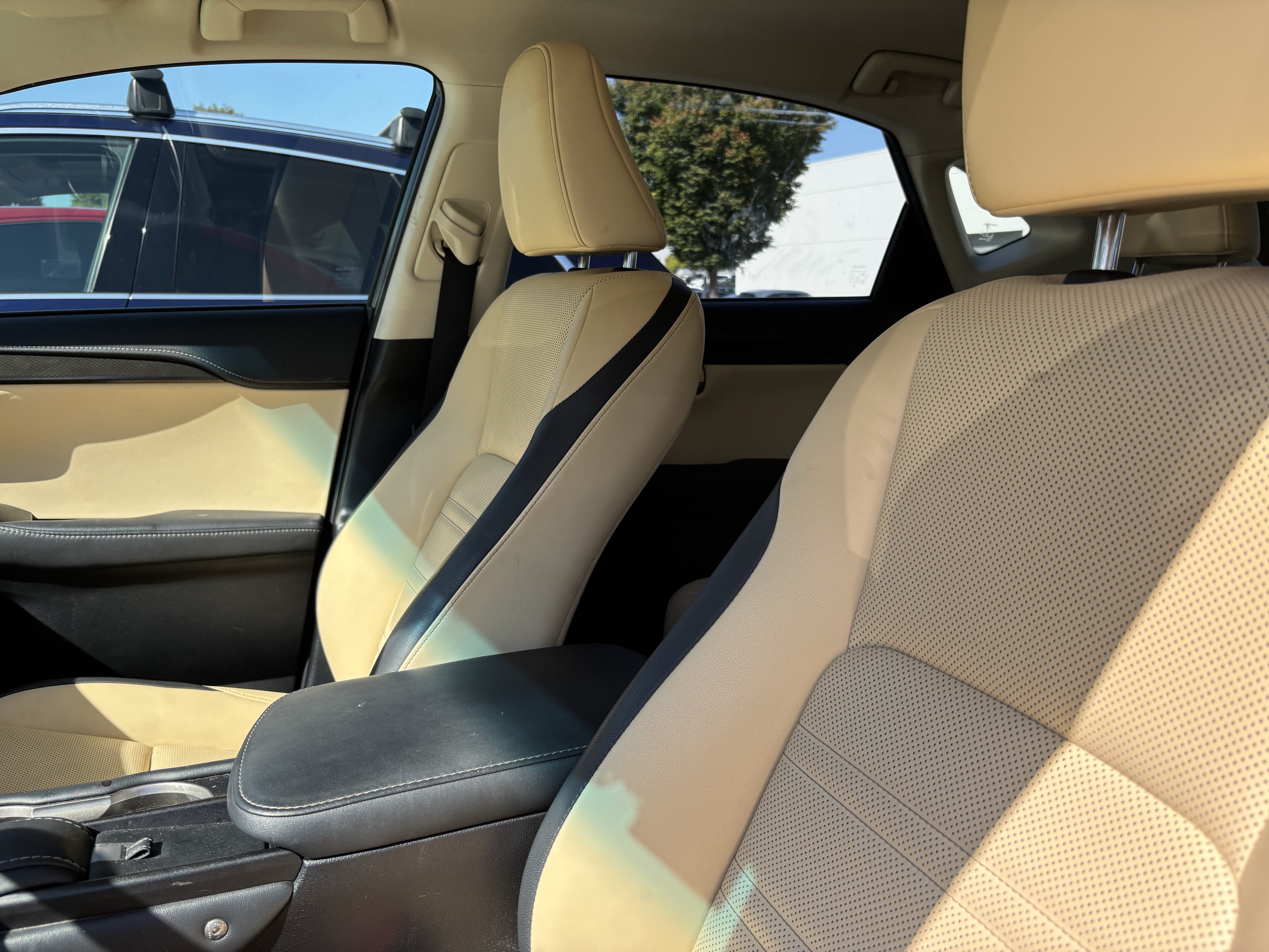 Used 2016 Lexus NX 200t FWD w/ Premium Package image 17