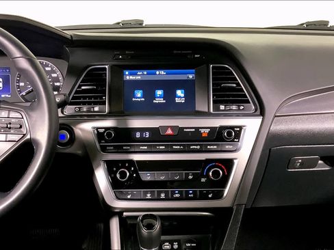 Used 2017 Hyundai Sonata Sport w/ Value Edition Package 02 image 7