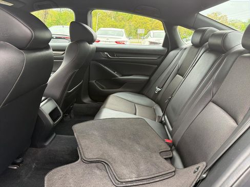 Used 2019 Honda Accord Sport image 18