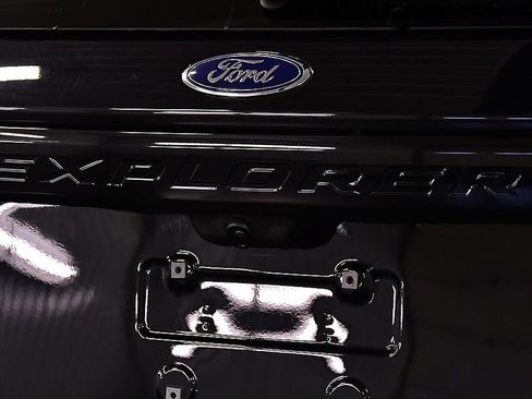 Used 2020 Ford Explorer ST w/ Premium Technology Package image 10