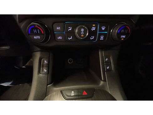 Used 2018 GMC Acadia SLT image 14