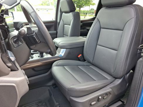 Used 2025 Chevrolet Silverado 1500 LT Trail Boss w/ LT Trail Boss Premium Package image 13