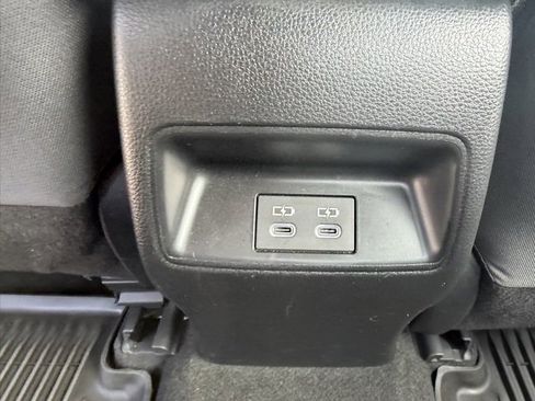 Used 2024 Toyota Corolla SE image 23