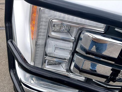 Used 2018 Ford F250 Lariat w/ Lariat Ultimate Package image 24