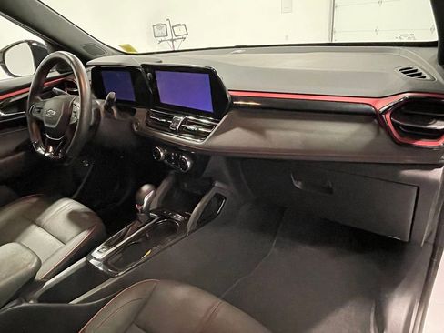 Used 2024 Chevrolet TrailBlazer RS w/ Convenience Package image 26