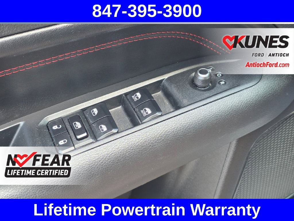 Used 2025 Jeep Compass Trailhawk AWD/4WD image 37