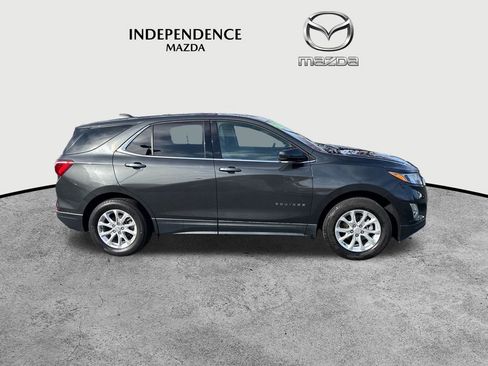 Used 2019 Chevrolet Equinox LT AWD/4WD image 2