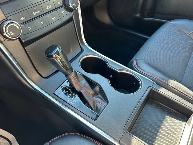 Used 2017 Toyota Camry SE w/ Moonroof Package FWD image 14