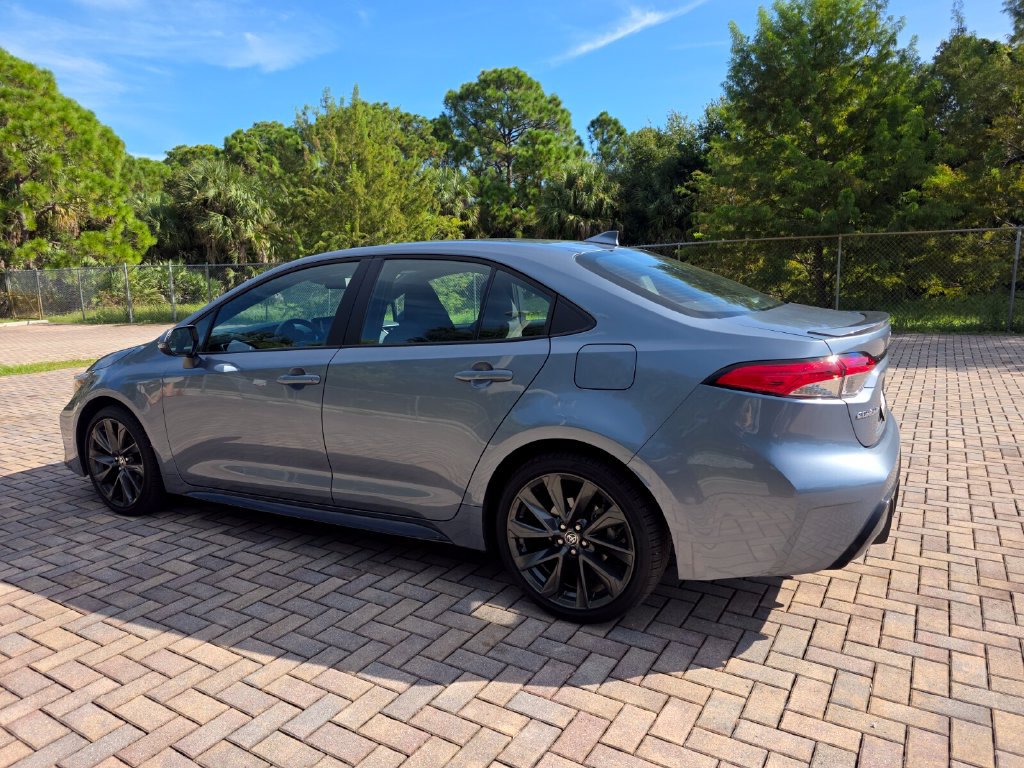 Used 2026 Toyota Corolla SE FWD image 9