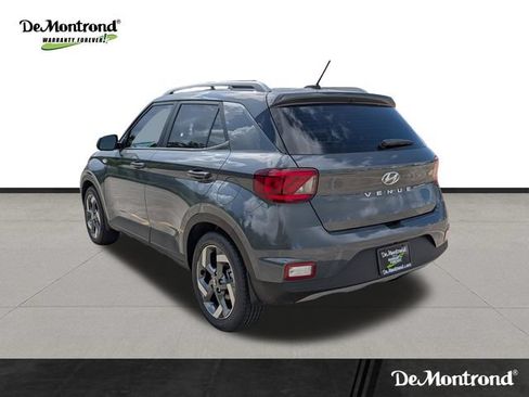 New 2026 Hyundai Venue SEL FWD image 7