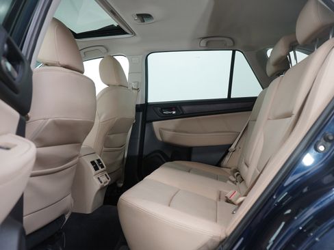 Used 2018 Subaru Outback 3.6R Limited image 19