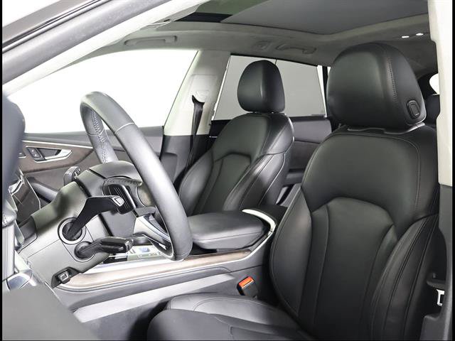 Used 2019 Audi Q8 Prestige AWD/4WD image 7
