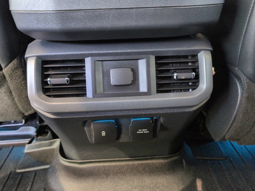 Used 2021 Ford F150 Lariat AWD/4WD image 36