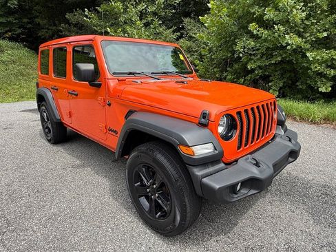 Used 2023 Jeep Wrangler Unlimited Sport AWD/4WD image 4