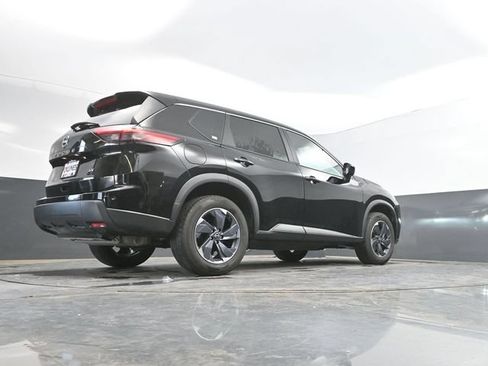 Used 2024 Nissan Rogue SV FWD image 42