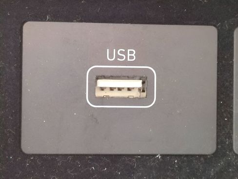 Used 2022 Genesis G90 5.0 Ultimate image 22