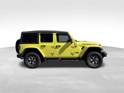 Used 2023 Jeep Wrangler Unlimited Rubicon w/ Cold Weather Group AWD/4WD image 2