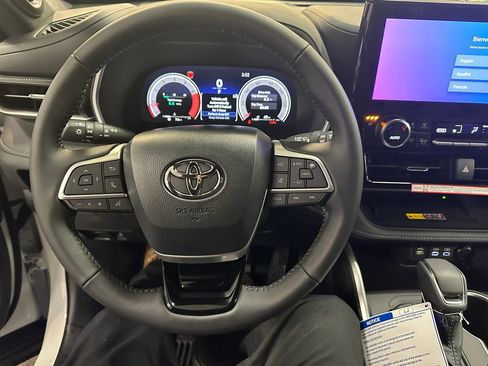 New 2026 Toyota Highlander XSE image 20