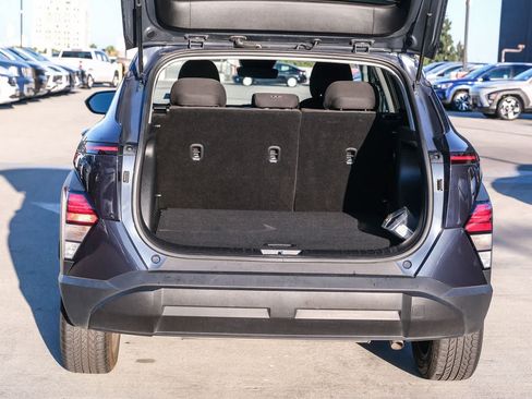 Used 2024 Hyundai Kona SEL FWD image 11
