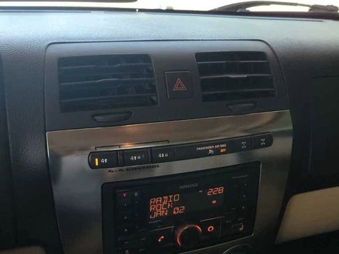 Used 2009 HUMMER H3T Luxury AWD/4WD image 8