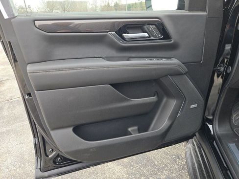 New 2026 GMC Yukon XL Elevation image 21