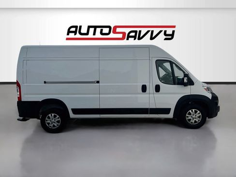 Used 2024 RAM ProMaster 2500 w/ Quick Order Package 22G SLT FWD image 8