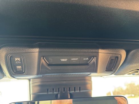 Used 2024 Jeep Wrangler Sahara w/ Technology Group image 15