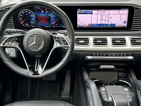 Used 2024 Mercedes-Benz GLS 450 4MATIC image 14
