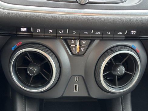 Used 2021 Chevrolet Blazer LT image 24